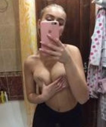 Если ты ищешь незабываемые переживания, то я идеальный выбор для тебя. У меня есть все, чтобы сделать твои фантазии реальностью. Мои услуги полны страсти и наслаждения. Я горяча, сексуальна и готова удовлетворить все твои желания. Мои фото настоящие, это проверено множеством довольных клиентов. Жду тебя в моей уютной квартире в Москве или могу приехать к тебе. Отзывы о моих услугах говорят сами за себя - мои клиенты остаются восхищенными и возвращаются снова и снова. 🌟😘 Кристина
